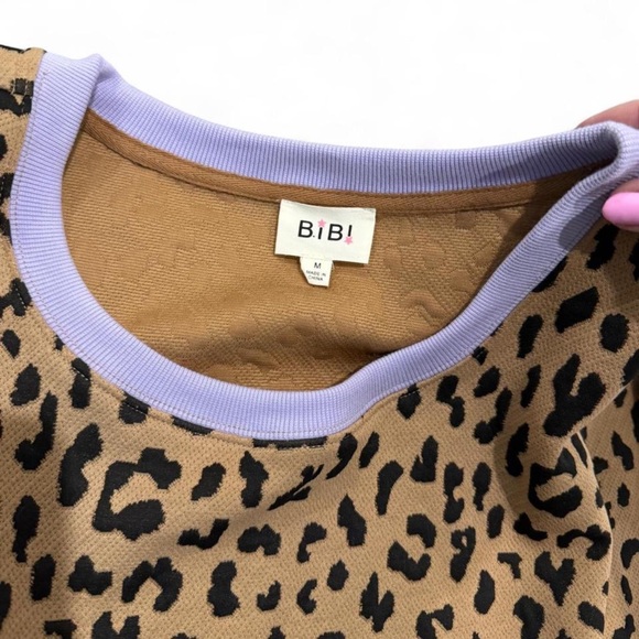 BiBi Leopard and Striped Print Top in Lavender Medium - Picture 5 of 7